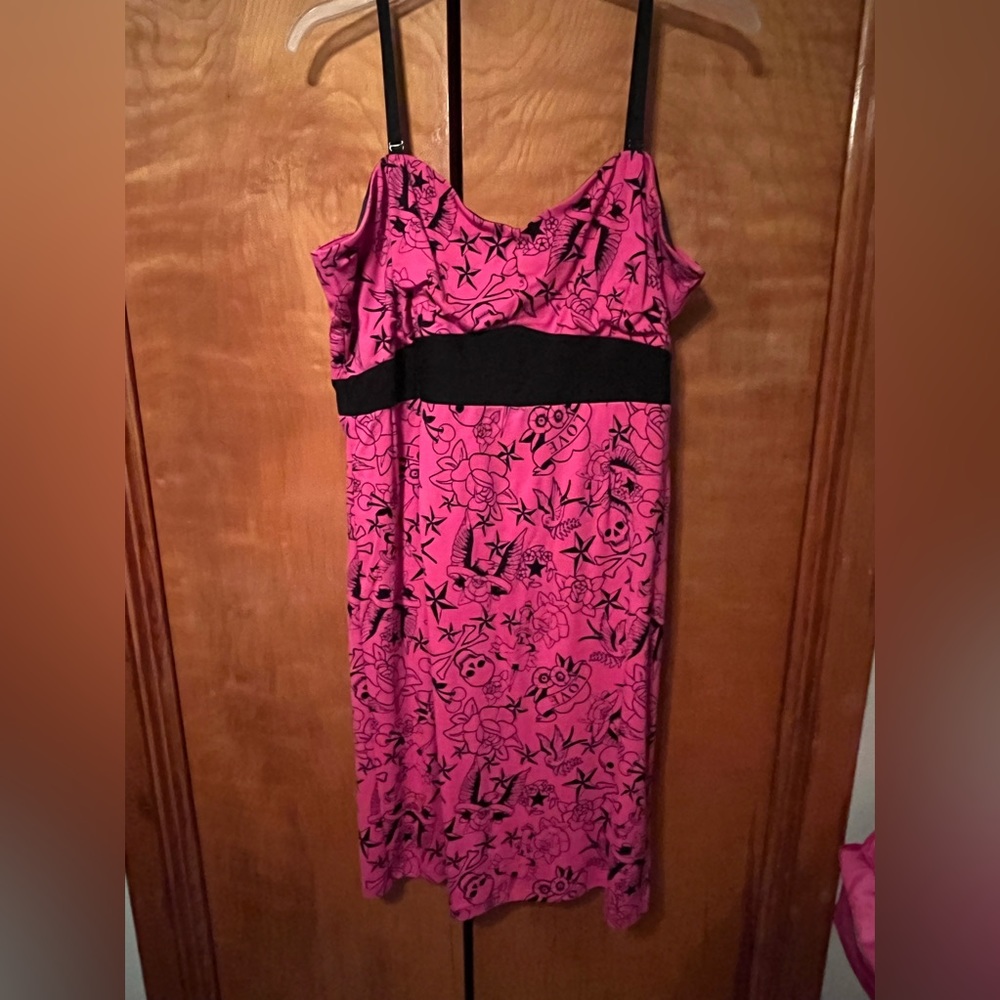 Betsey Johnson size 20 dress. Worn once. Stretchy fabric. Can be worn strapless.